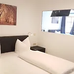 House Alpeneck Szálloda 3*
