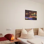 Szálloda House Alpeneck 3*
