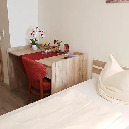 Hotel House Alpeneck 3*