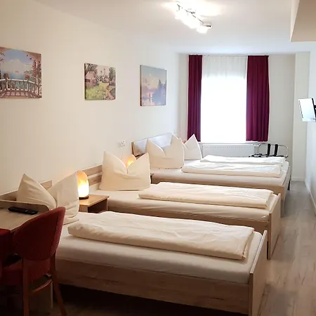 Hotel House Alpeneck 3*