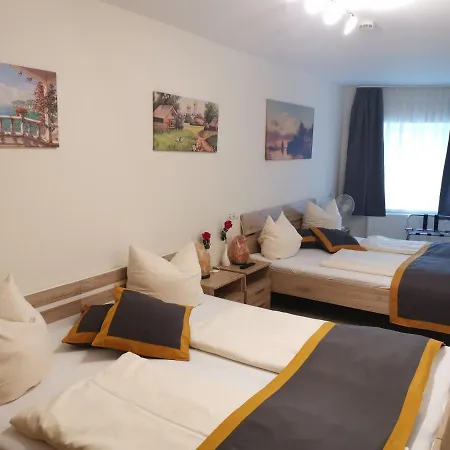 Hotel House Alpeneck 3*