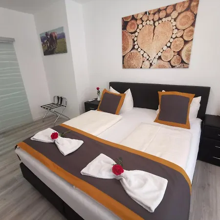 House Alpeneck Hotel 3*